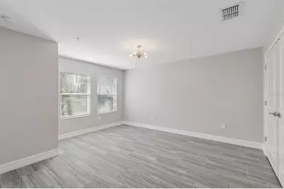 4921 W Paul Avenue #4, Tampa, FL 33611 - Photo 7