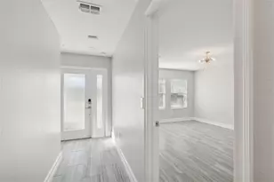 4921 W Paul Ave, Tampa, FL 33611 - Photo 5