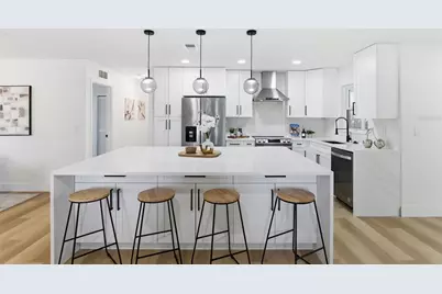 4705 Cypress Tree Drive, Tampa, FL 33624 - Photo 9