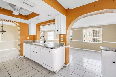 9840 Mainlands Boulevard W, Pinellas Park, FL 33782 - Photo 9