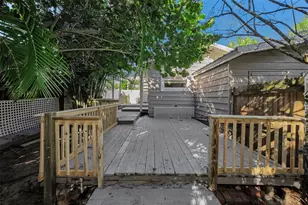 1122 E Oakwood St, Tarpon Springs, FL 34689 - Photo 23