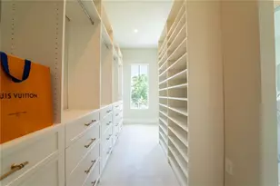 4502 S Shamrock Rd, Tampa, FL 33611 - Photo 37