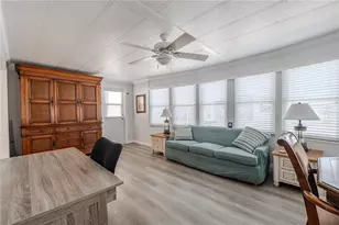 2101 Hilo Dr, Holiday, FL 34691 - Photo 17