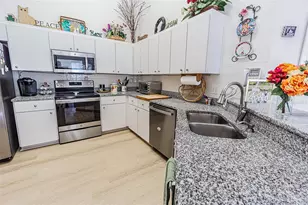 21502 Woodstork Ln, Lutz, FL 33549 - Photo 5