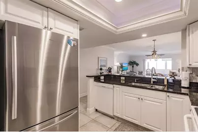 1125 W Peppertree Drive #605, Sarasota, FL 34242 - Photo 13
