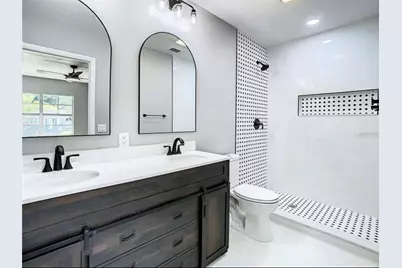 516 E Anglewood Drive, Brandon, FL 33511 - Photo 17