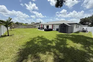 516 E Anglewood Dr, Brandon, FL 33511 - Photo 27