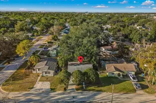 129 NW Lincoln Cir N, Saint Petersburg, FL 33702 - Photo 21