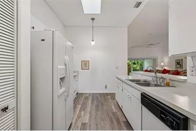 2504 New Haven Circle, Sun City Center, FL 33573 - Photo 47