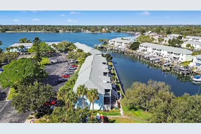 5176 Salmon Drive SE #D, Saint Petersburg, FL 33705 - Photo 3