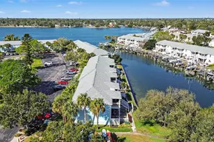 5176 Salmon Dr SE, Saint Petersburg, FL 33705 - Photo 3