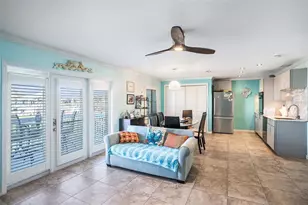 5176 Salmon Dr SE, Saint Petersburg, FL 33705 - Photo 9