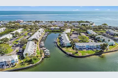 5176 Salmon Drive SE #D, Saint Petersburg, FL 33705 - Photo 1