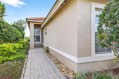 15709 Crystal Waters Drive, Wimauma, FL 33598 - Photo 3