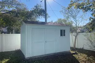 6217 S Foster Ave, Tampa, FL 33611 - Photo 9
