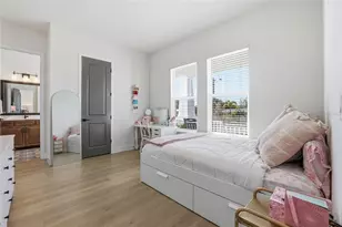 441 42nd Ave NE, Saint Petersburg, FL 33703 - Photo 9