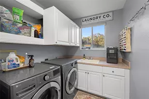 2102 Chestnut Forest Dr, Tampa, FL 33618 - Photo 43