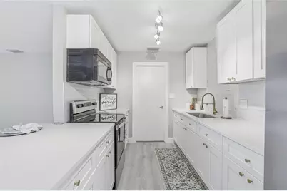 10799 99th Place, Seminole, FL 33772 - Photo 9
