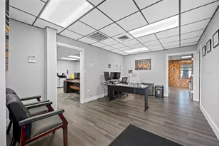 [Address not provided], Tampa, FL 33614 - Photo 13