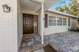 1495 Lakeside Dr, Dunedin, FL 34698 - Photo 3