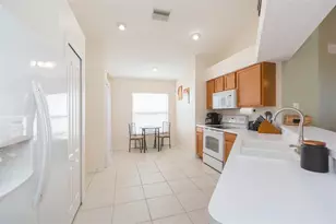 13444 Fladgate Mark Drive, Riverview, FL 33579 - Photo 11