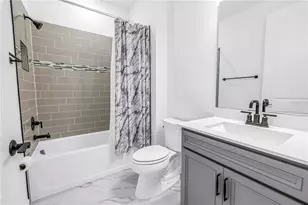 9135 Barrier Coast Trail, Parrish, FL 34219 - Photo 33