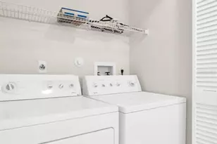 1526 Chateaux De Ville Ct, Clearwater, FL 33764 - Photo 25