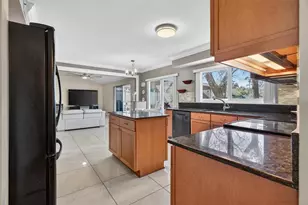 88 Harbor Oaks Cir, Safety Harbor, FL 34695 - Photo 17