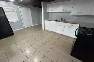 2309 Ivey Ln, Lakeland, FL 33815 - Photo 9