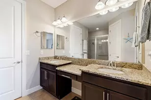 8440 Alberata Vista Dr, Tampa, FL 33647 - Photo 9