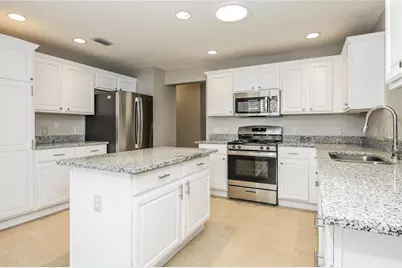 952 Talapia Loop, The Villages, FL 32162 - Photo 7