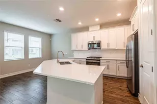 4655 Almada Ln, Wesley Chapel, FL 33543 - Photo 11