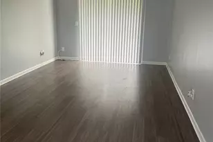 709 Oceanside Cir, Ruskin, FL 33570 - Photo 5