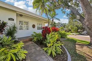 3966 High Bluff Dr, Largo, FL 33770 - Photo 5