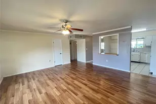 701 Cypress Pl, Sun City Center, FL 33573 - Photo 7