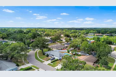 3015 Saint Charles Dr, Tampa, FL 33618 - Photo 37