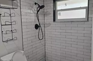 5813 Chapman Dr, New Port Richey, FL 34652 - Photo 7