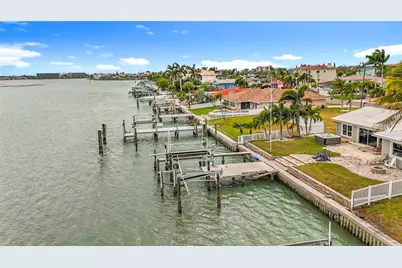 533 Johns Pass Avenue, Madeira Beach, FL 33708 - Photo 25