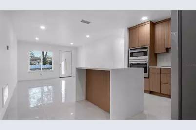 8641 May Circle, Tampa, FL 33614 - Photo 15