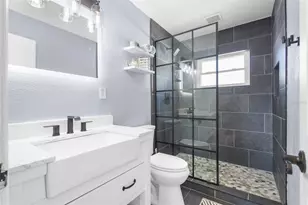 5201 S Quincy St, Tampa, FL 33611 - Photo 7