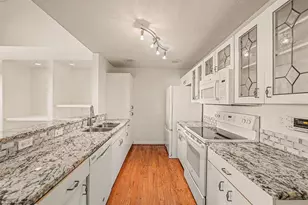 4207 Brentwood Park Cir, Tampa, FL 33624 - Photo 11