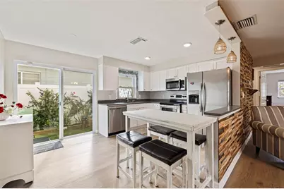 1140 49th Avenue N, Saint Petersburg, FL 33703 - Photo 9