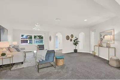 5675 Bayview Drive, Seminole, FL 33772 - Photo 7