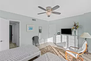 7100 Sunshine Skyway Ln S, Saint Petersburg, FL 33711 - Photo 17