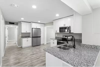 6802 W Comanche Avenue, Tampa, FL 33634 - Photo 9