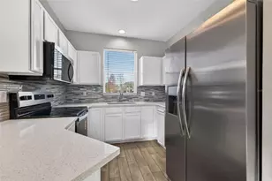 12343 Country White Cir, Tampa, FL 33635 - Photo 5