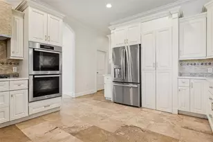 11606 Lipsey Rd, Tampa, FL 33618 - Photo 15