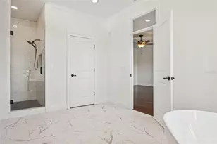 11606 Lipsey Rd, Tampa, FL 33618 - Photo 53