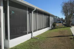 38428 Beniger Dr, Zephyrhills, FL 33540 - Photo 5
