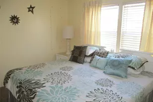 38428 Beniger Dr, Zephyrhills, FL 33540 - Photo 21